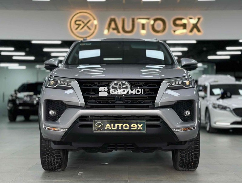 🚘 Toyota Fortuner 2022 2.4 4x2 AT - Odo: 30.000 km