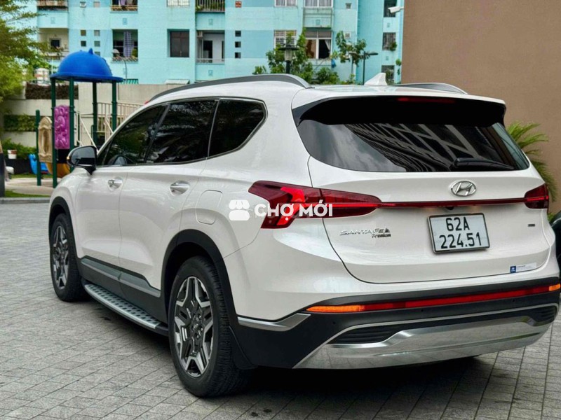 Chất xe đẹp miễn bàn Santafe 2.5 Xăng Cao Cấp 2023