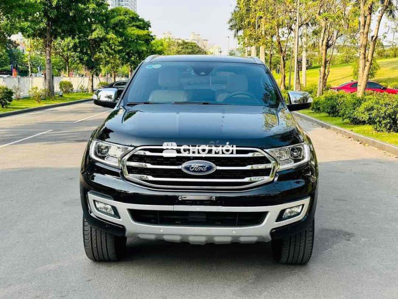 Ford Everest 2020 Titanium 2.0L AT 4WD Đen 2 Cầu