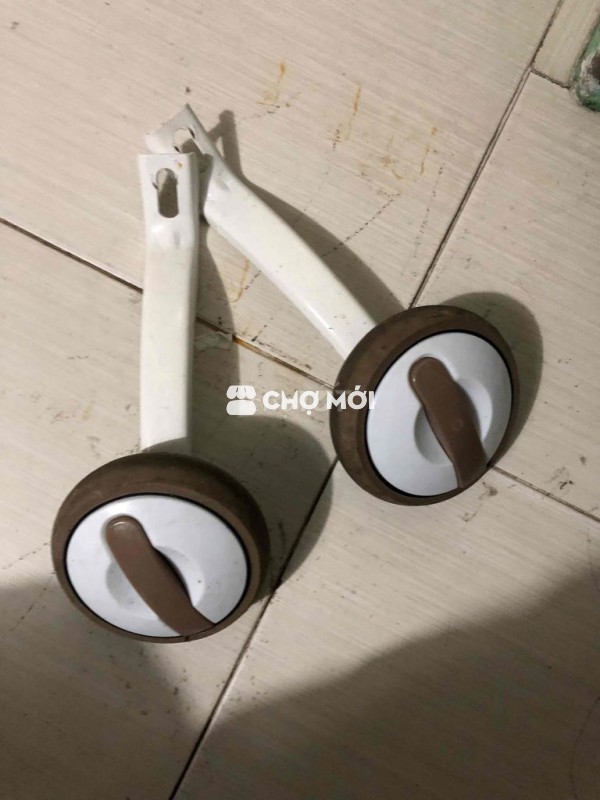 bánh xe phụ cho bé