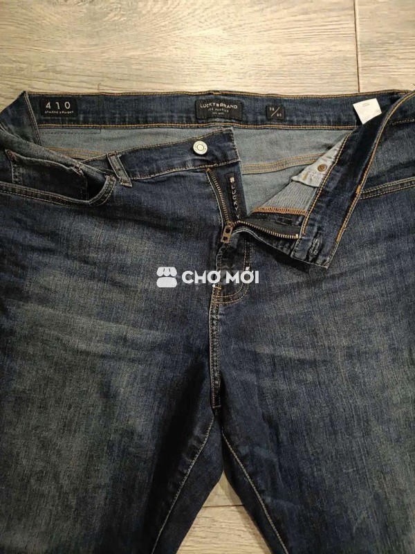 Quần jean LUCKY BRAND người nhà xách về