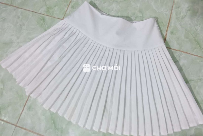 Cần tiền mua sách ôn thi ạ