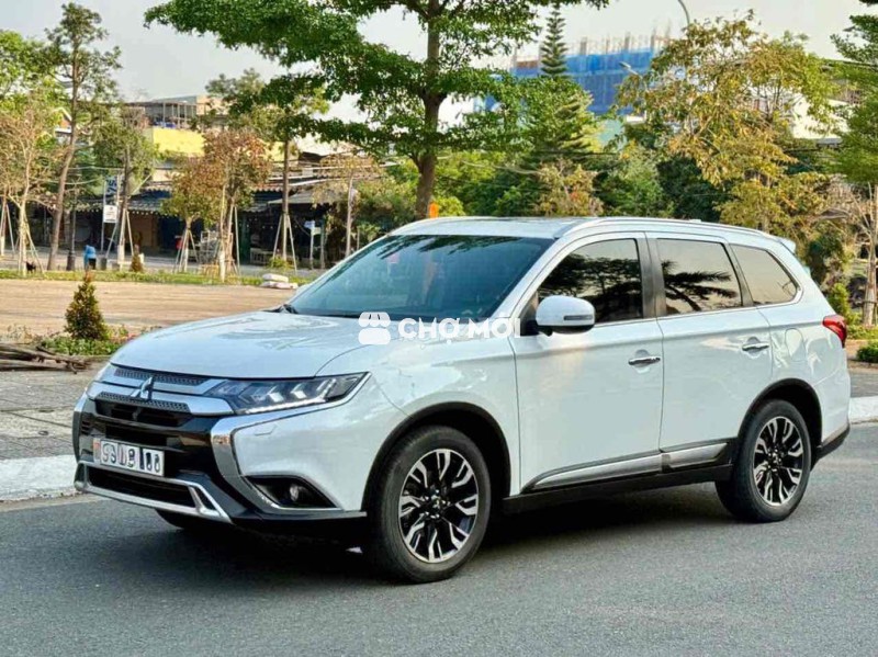 Mitsubishi Outlander  2.0 CVT premium 2020