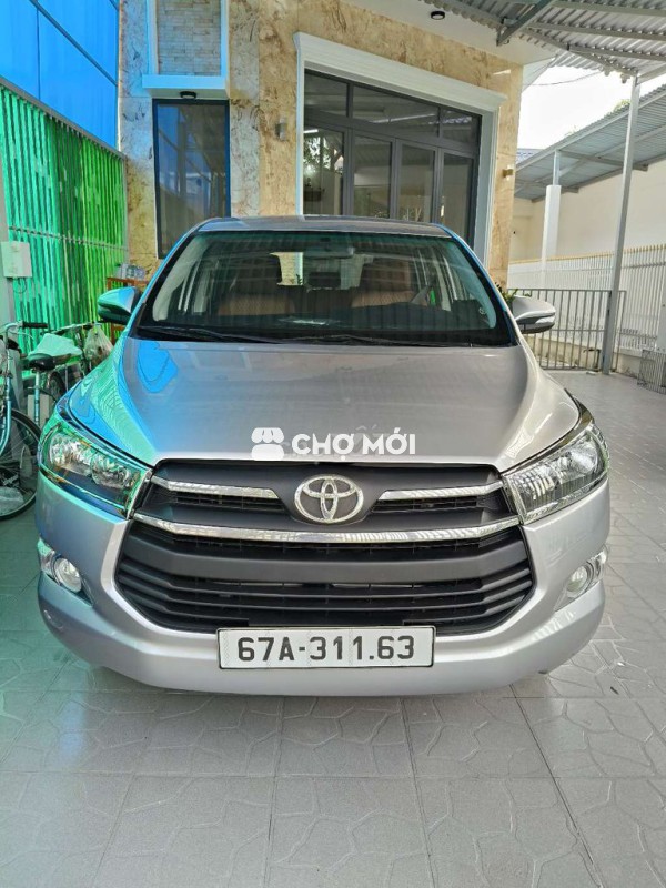 Chín chủ bán xe Innova 2019