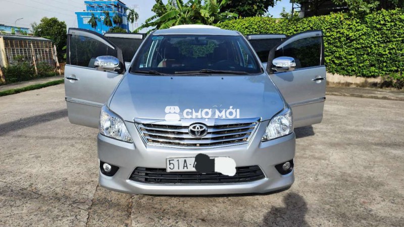 Toyota innova J 2012 - 195000 km