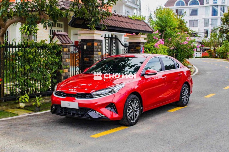 KIA K3 GIẢM GIÁ BÁN MỚI - TẶNG QUÀ CHÍNH HÃNG