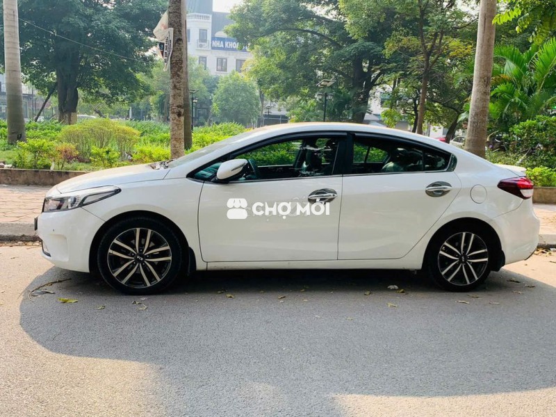 Kia Cerato 2016 2.0 AT - 80000 km