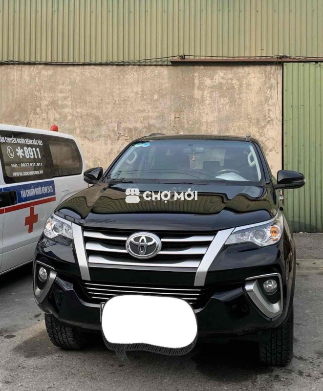 Toyota Fortuner 2020 máy dầu số sàn