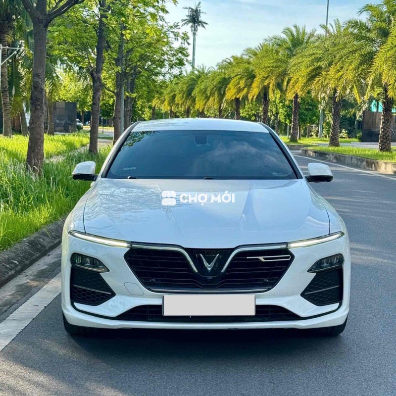 VinFast Lux A2.0 2021 Premium 2.0 AT - 29000 km