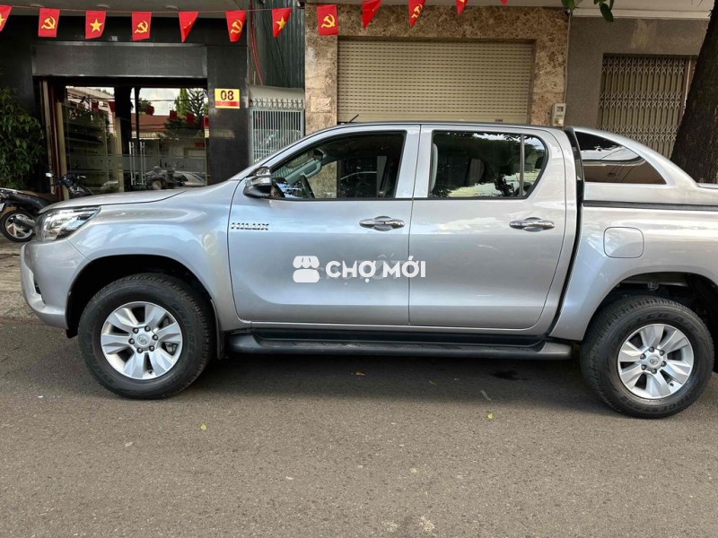 TOYOTA HILUX E 4x2 SX 2016 NHẬP THÁI