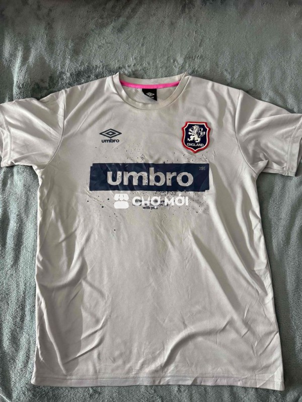 Áo thun thể thao UMBRO