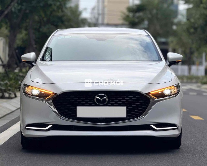 Mazda 3 2023 1.5L Luxury - 22000 km