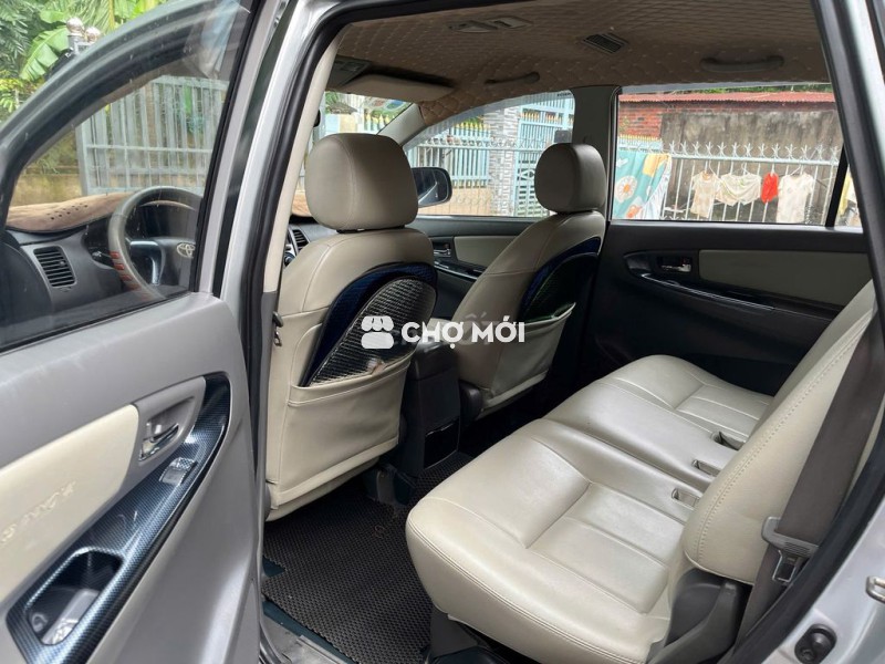 Chính chủ kẹt tiền cần bán xe innova tâm huyết