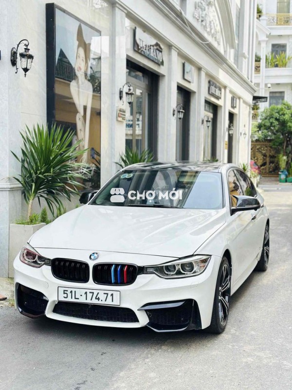 BMW 3 Series 2014 320i - 80000 km up đồ cơ bản