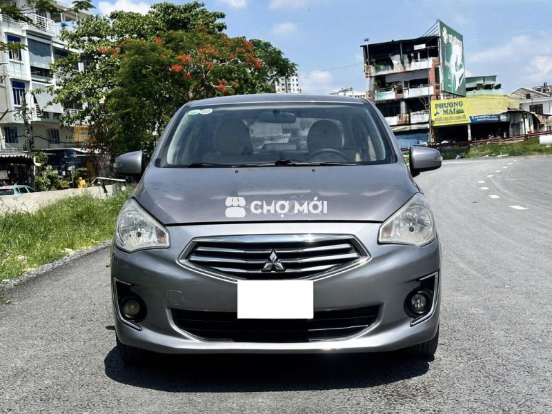 bán Mitsubishi Attrage 2017 số sàn, màu xám