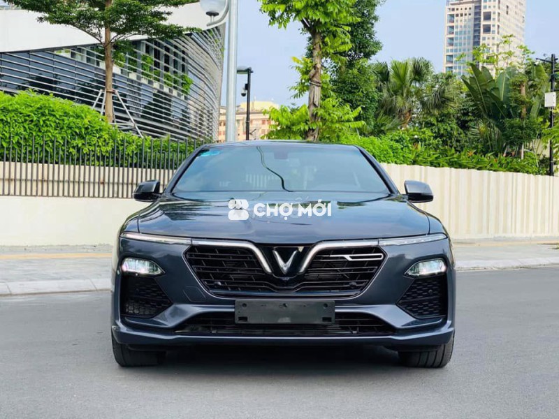 VinFast Lux A 2.0 Base 2021 - lướt 26,000 km.
