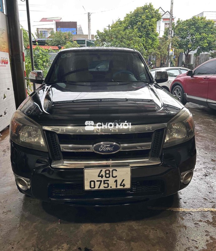 Ford Ranger 2011 XLT số sàn 2 cầu