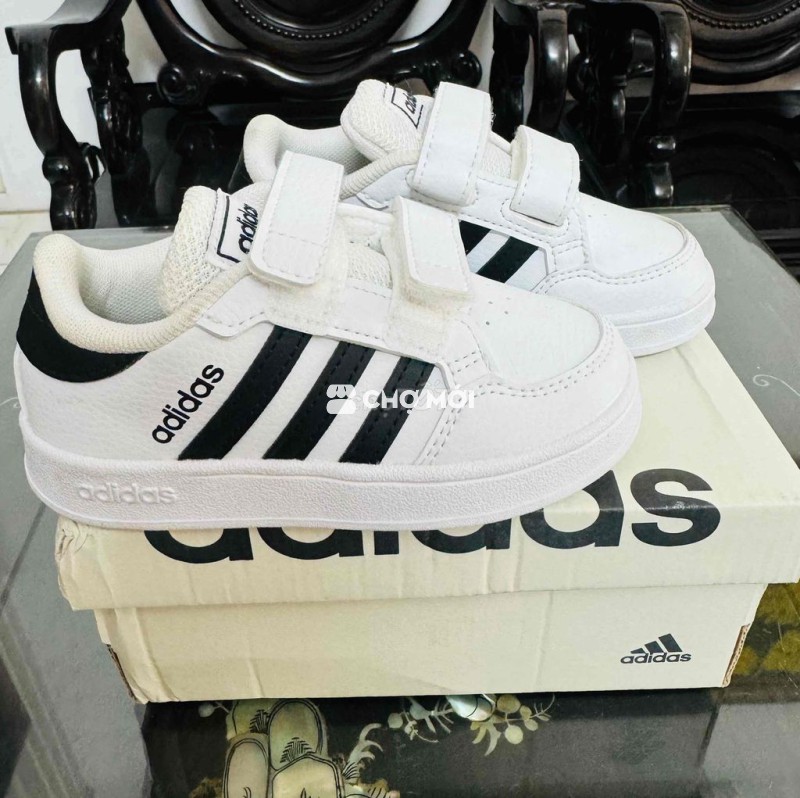 Giày Adidas Trắng Đen Size 130