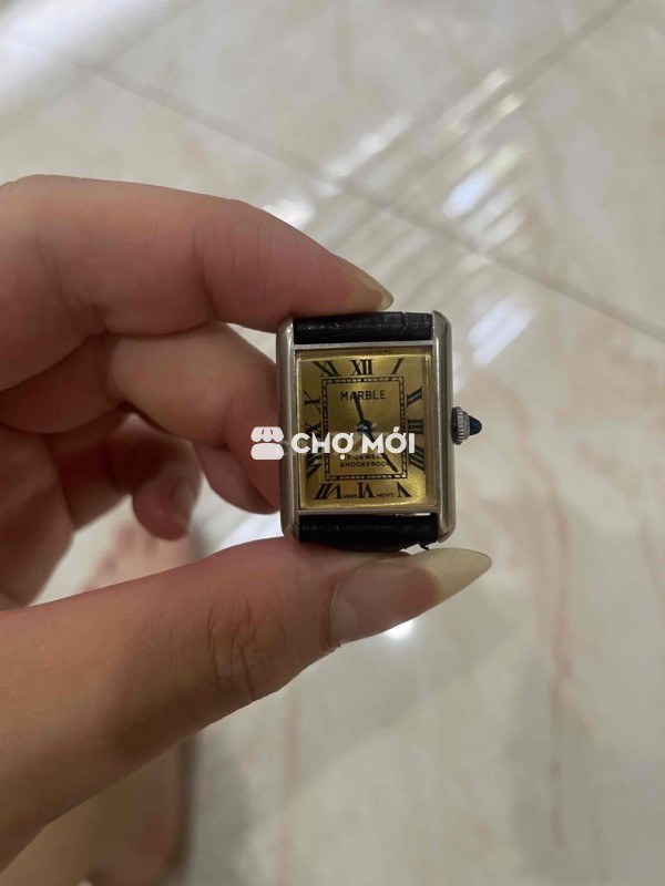 Đồng hồ tank cót tay giá rẻ