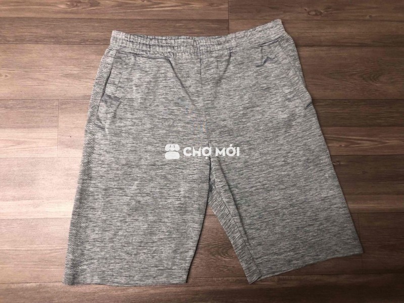 Quần Uniqlo (Tặng cái áo) 50-65kg