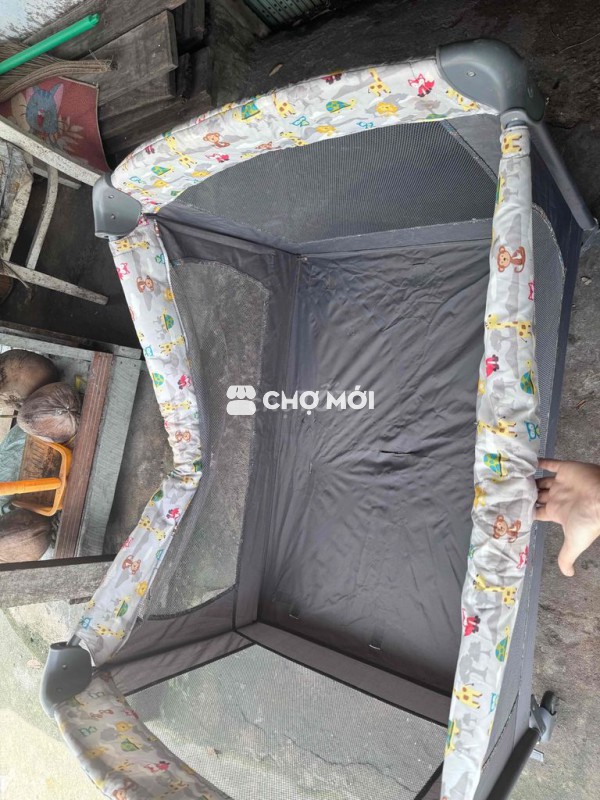Nôi đứng cho bé