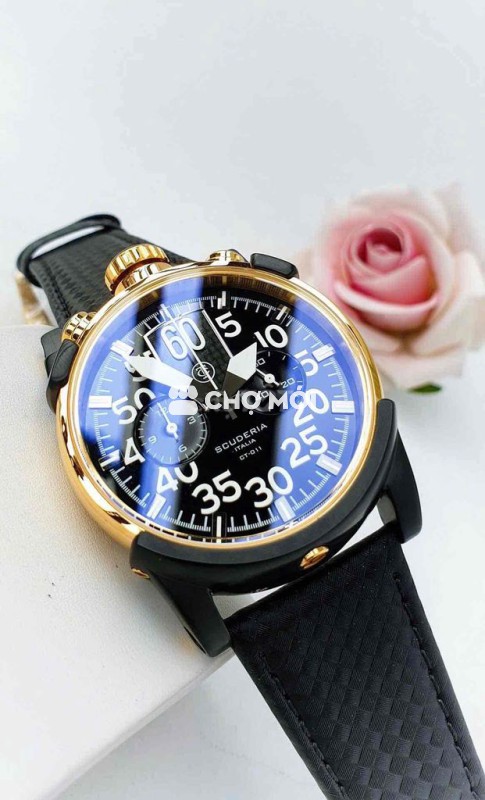 đồng hồ Scuderia dành cho phượt thủ