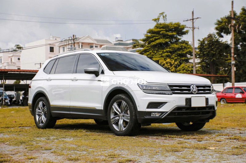 Volkswagen Tiguan model 2023 siêu lướt 26700 km