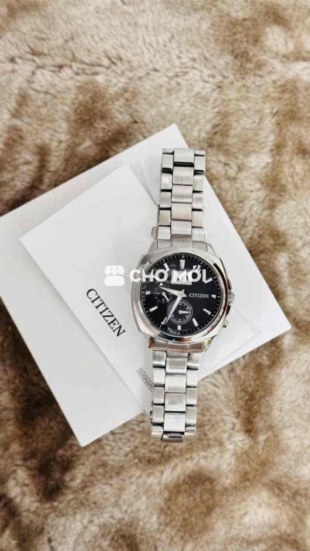 Citizen Pin Năng Lượng Lịch Vạn Niên Nhật Bản
