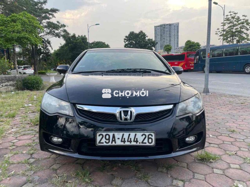 Honda Civic 2011 2.0 AT - 100 km phiên bản kỷ niên