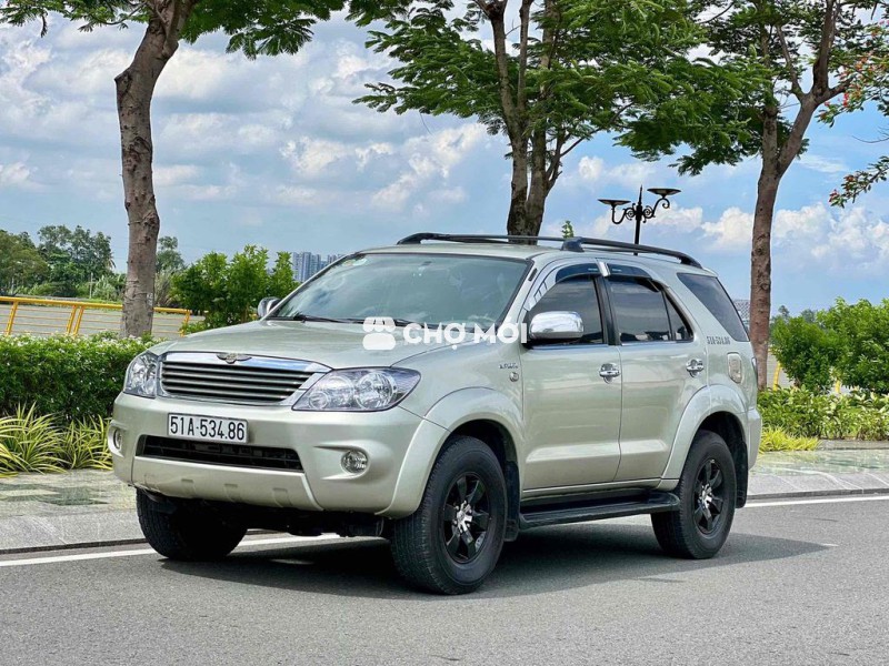 Toyota Fortuner 2007 SR5 4.0 AT - 78000 km