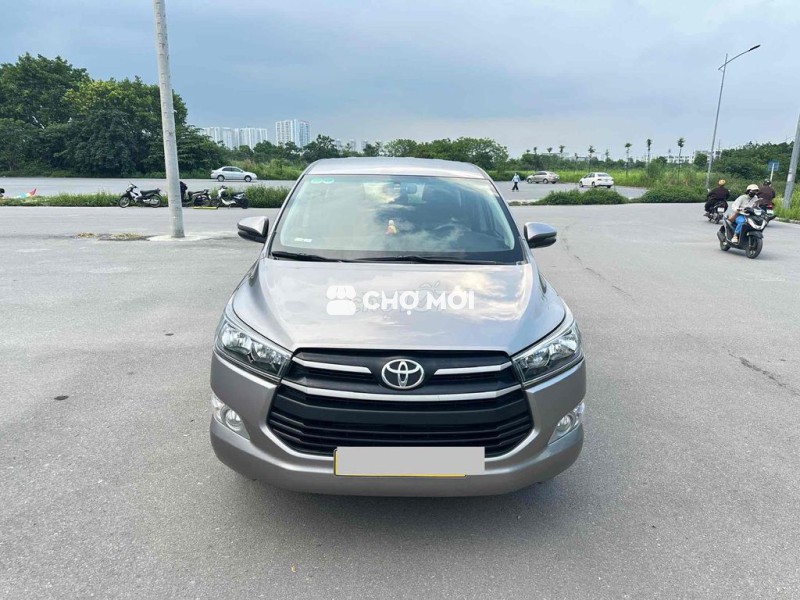 Toyota Innova 2018 2.0E - 86000 km