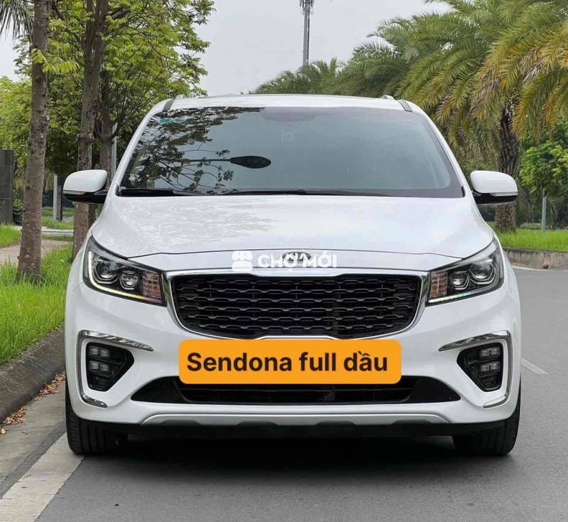 Kia Carnival 2021 Luxury 2.2D - 96000 km