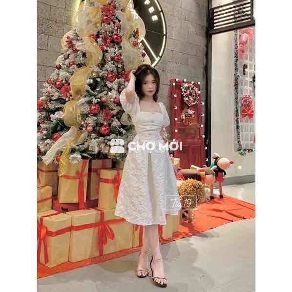 Đầm gấm trắng dáng dài