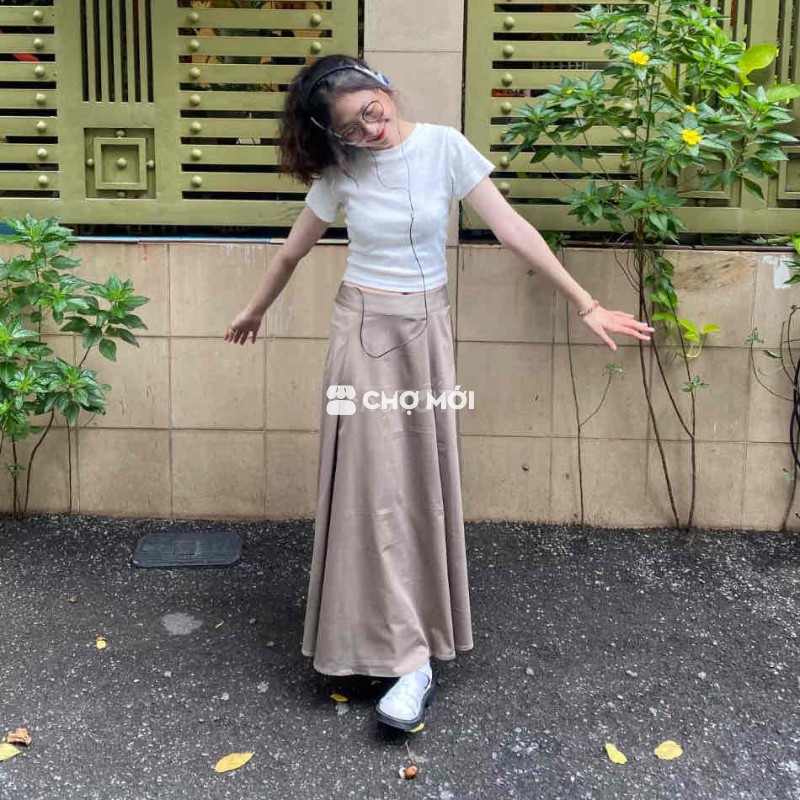 Chân váy dài màu nâu của Aufra.studio