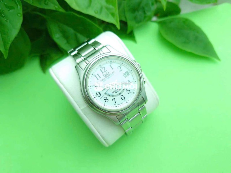 Đồng hồ Q&Q