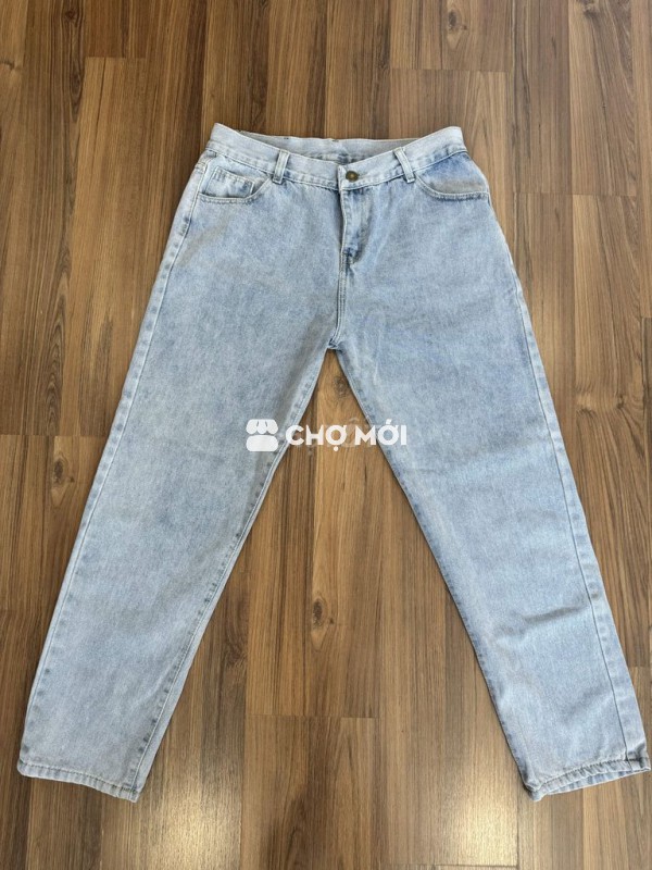Quần jean ống suông xanh vừa