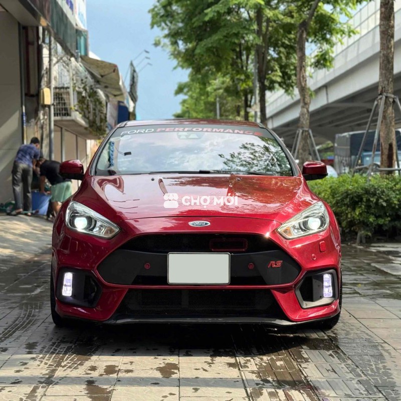 Ford Focus 1.5 sport lên 100tr đồ chơi siêu chất