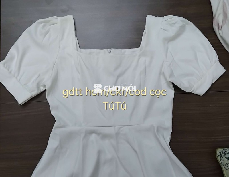 Đầm trắng nữ