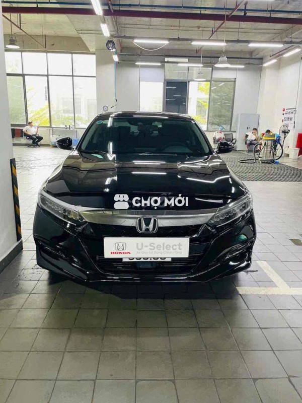 Honda Accord 2022 Đen - 23000 km, Xe hãng bán