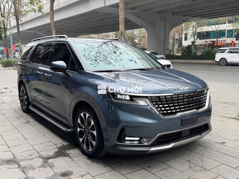 Kia Carnival 2022 Signature 2.2D 7 ghế chạy 5v Km