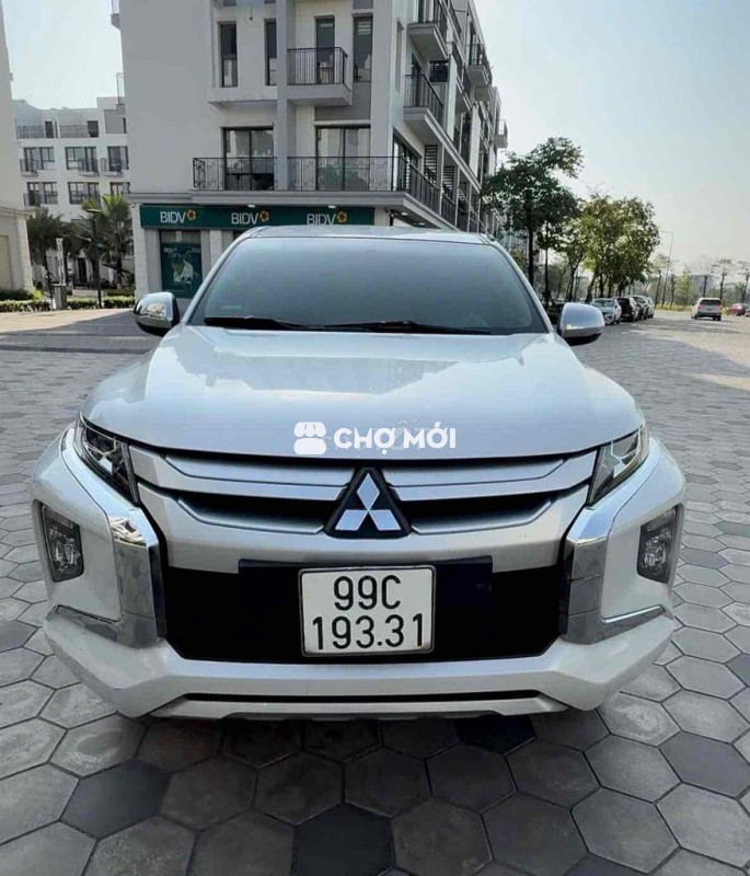 Mitsubishi Triton 2020 4x2 AT MIVEC - 50000 km
