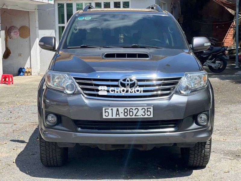 Fortuner 2.5G Diesel 4x2MT sx2014 - 101000 km