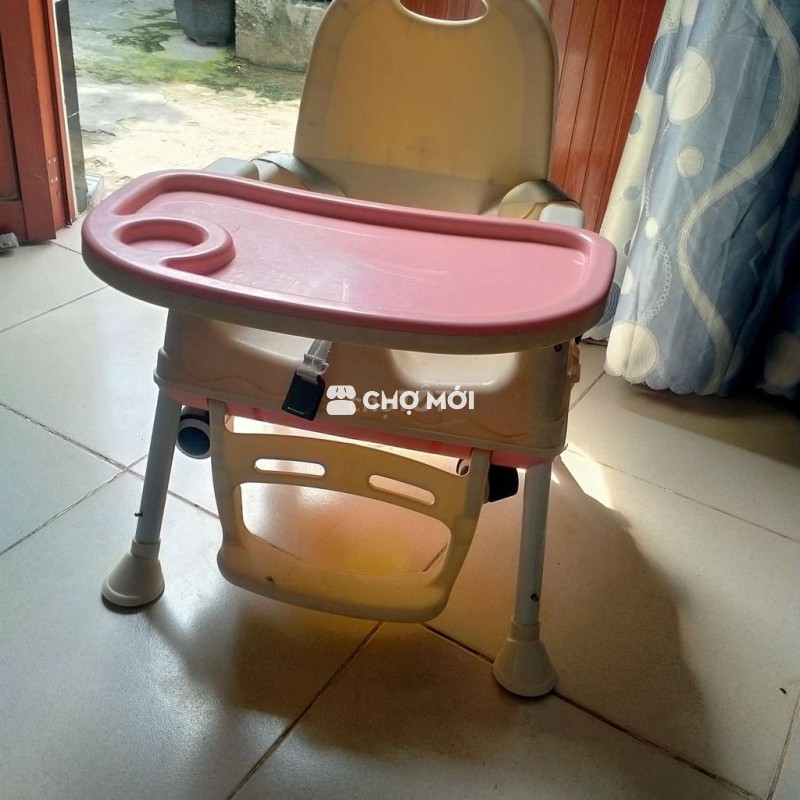 Ghế ngồi ăn dặm cho bé