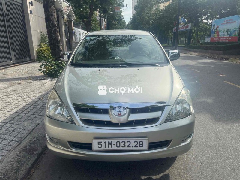 Toyota Innova 2006 G - 114000 km