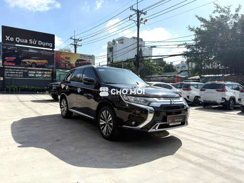 Outlander CVT 2023 2.0 CVT màu Đen - 29000 km