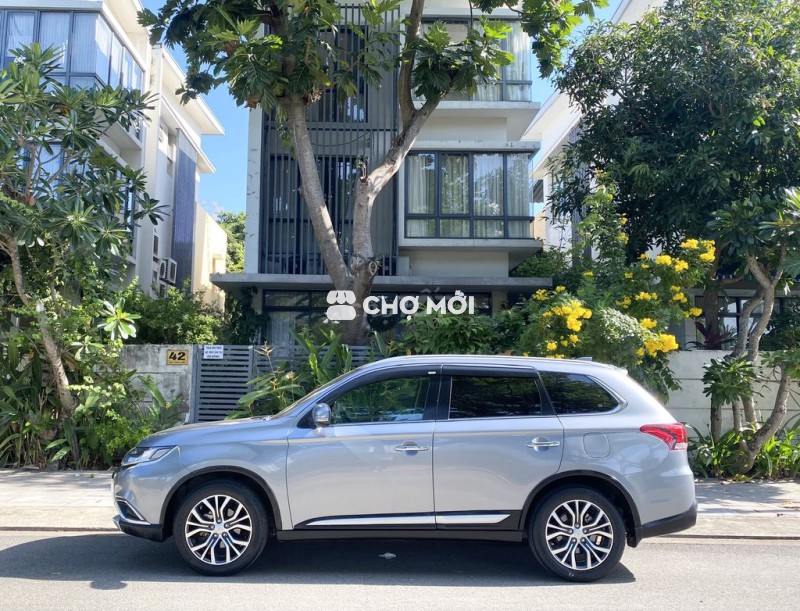 Mitsubishi Outlander 2019 2.0 Premium - 1 chủ