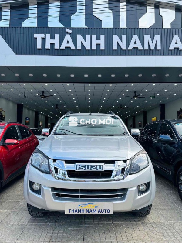 𝐈𝐒𝐔𝐙𝐔 𝐃-𝐌𝐀𝐗 𝟐.𝟓 𝟒𝐱𝟒 𝐀𝐓 𝟐𝟎𝟏𝟓 ( 2 cầu - số tự động)