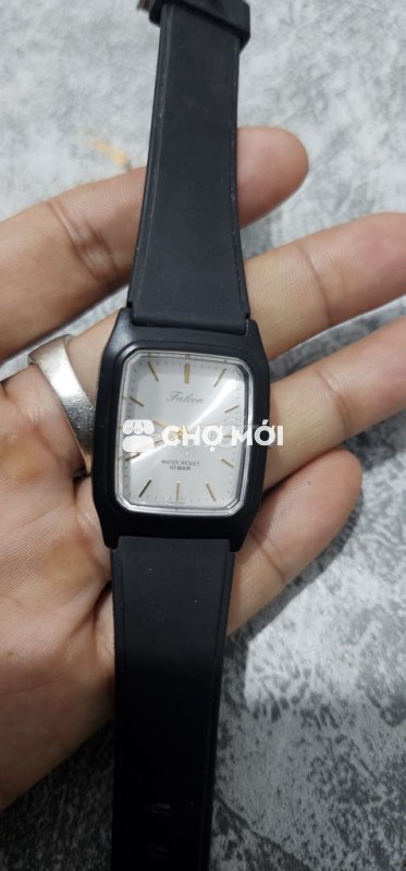 1 em Falcon đen bạc đẹp