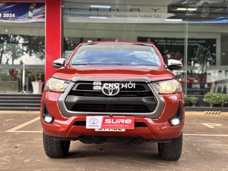 Toyota Hilux 2021 bản tự động 1 cầu