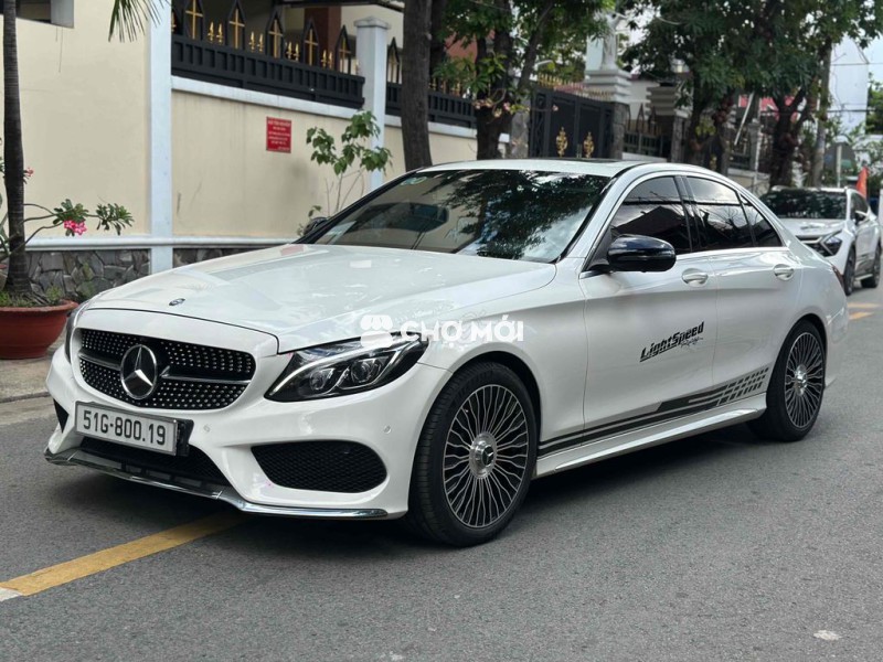 Mercedes C300 AMG Model 2017 - 92.000 km